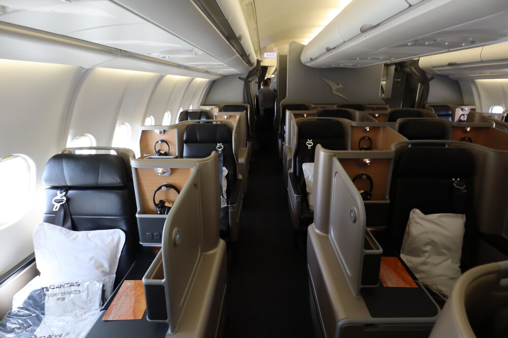 Qantas business class – Cabin