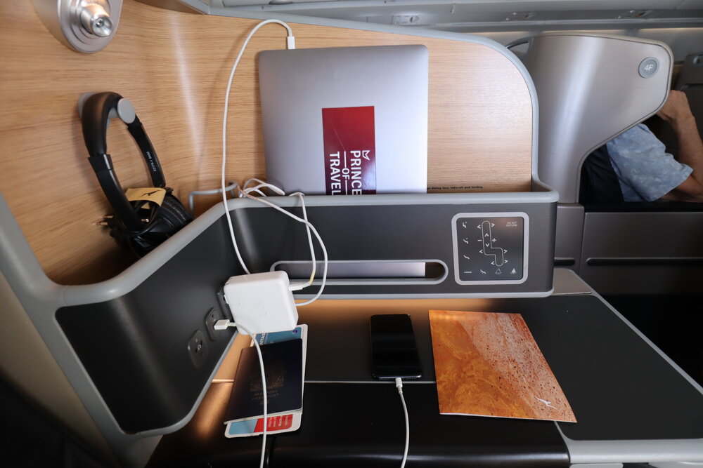 Qantas business class – Storage rack in use