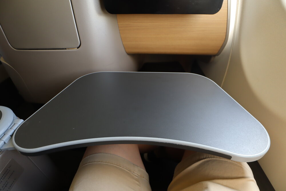 Qantas business class – Tray table