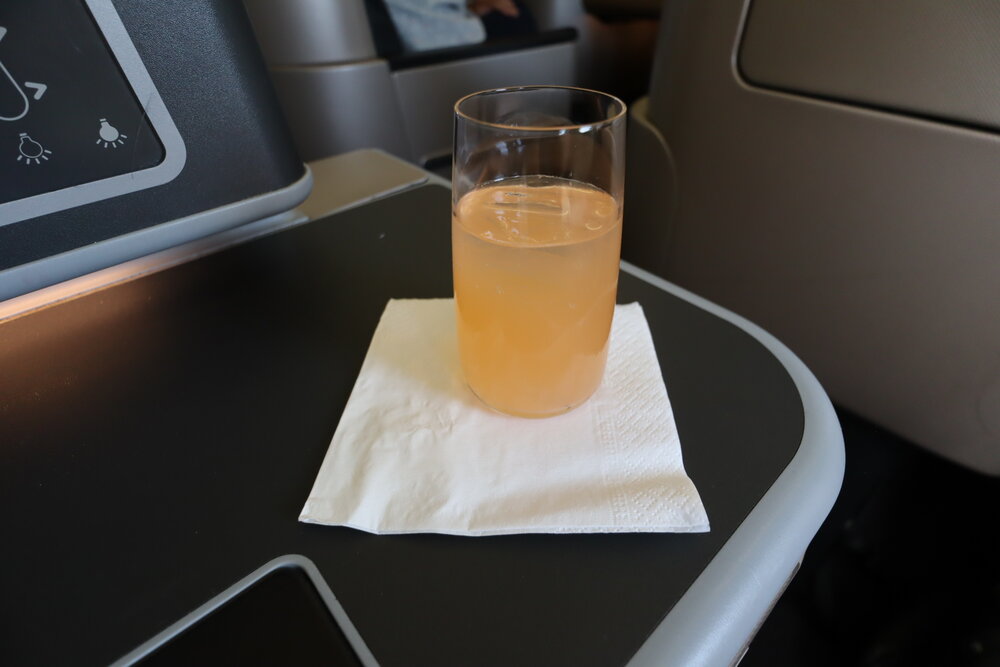 Qantas business class – Welcome drink