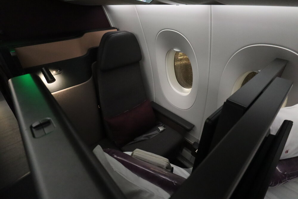 Qatar Airways A350 Qsuites business class – Seat 11K