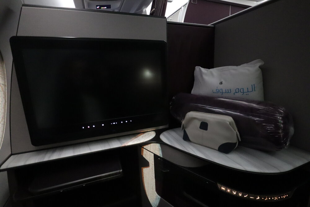 Qatar Airways A350 Qsuites business class – Seat console