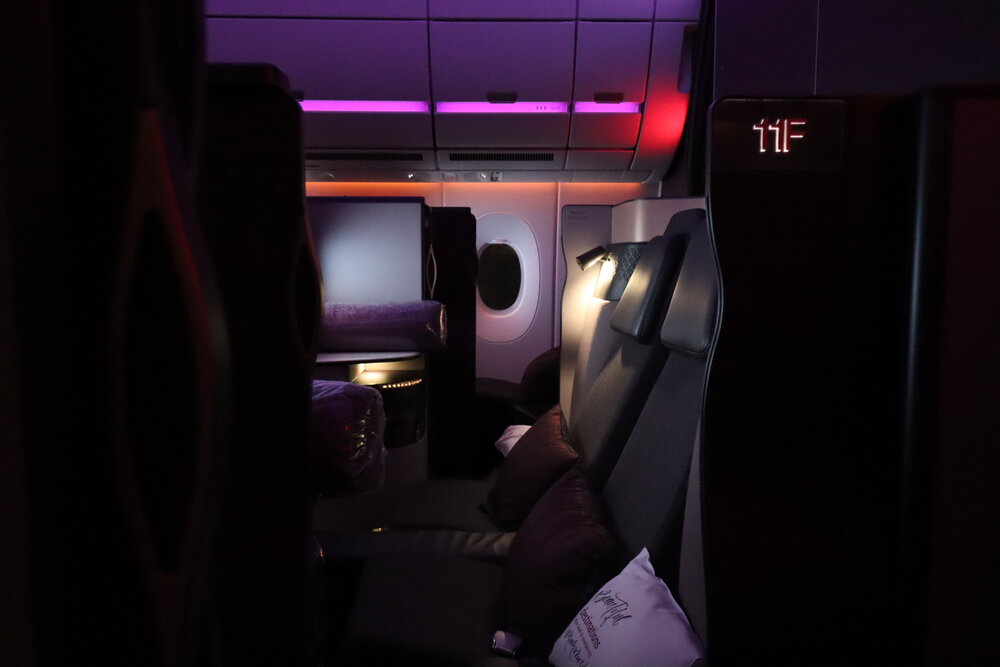 Qatar Airways A350 Qsuites business class – Mood lighting