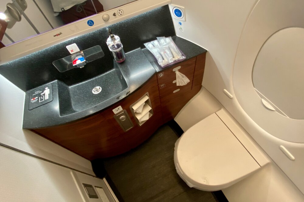 Qatar Airways A350 Qsuites business class – Restroom