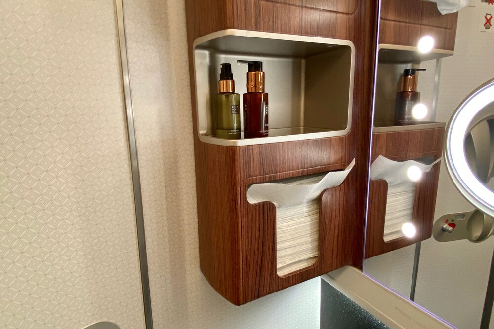 Qatar Airways A350 Qsuites business class – Restroom amenities