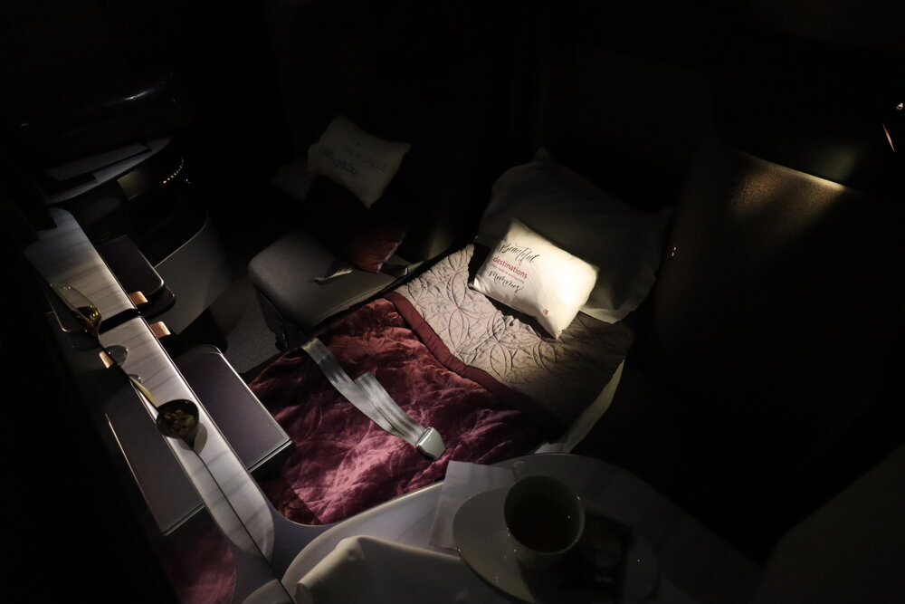 Qatar Airways A350 Qsuites business class – Bed