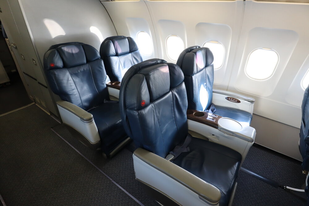 Air Canada Jetz A319 – Cabin