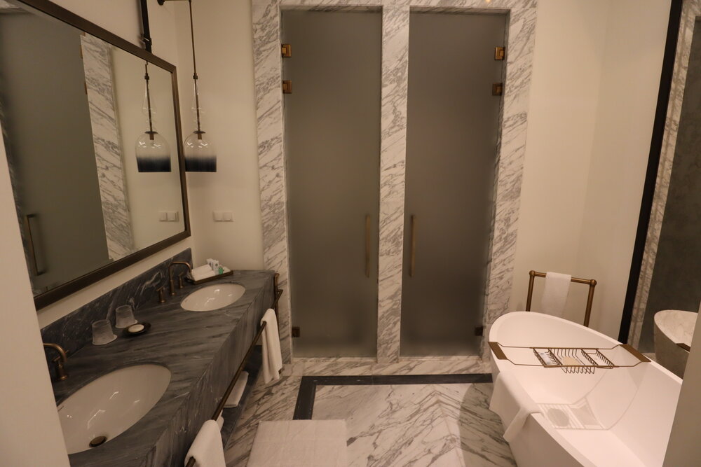 St. Regis Astana – St. Regis Suite bathroom