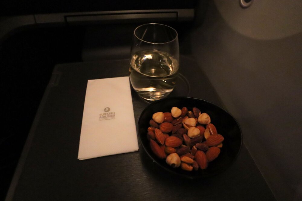 Turkish Airlines 787 business class – White wine