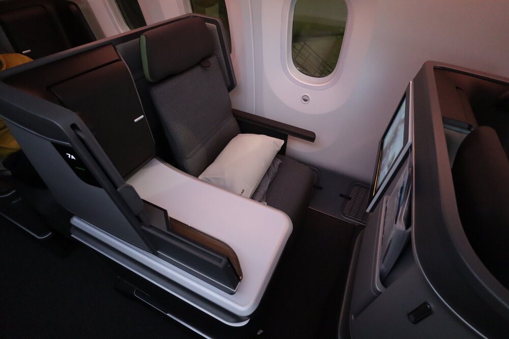 EVA Air 787 business class (review coming soon!)