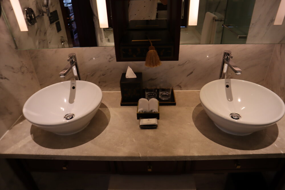 Park Hyatt Siem Reap – Park King Room double sinks