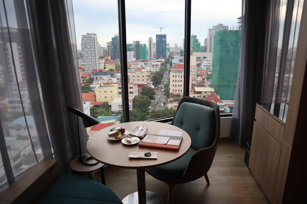 Courtyard Phnom Penh – Executive Deluxe room table