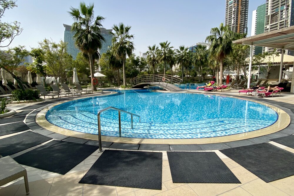 JW Marriott Marquis Doha City Center – Poolside