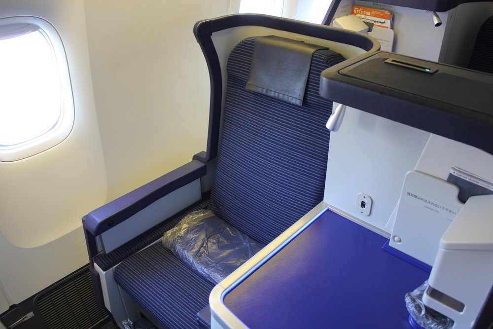 ANA 777 business class – Seat 12K