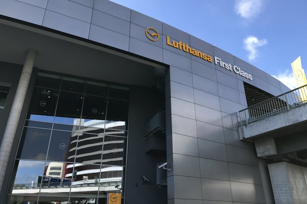 Lufthansa First Class Terminal Frankfurt – Exterior