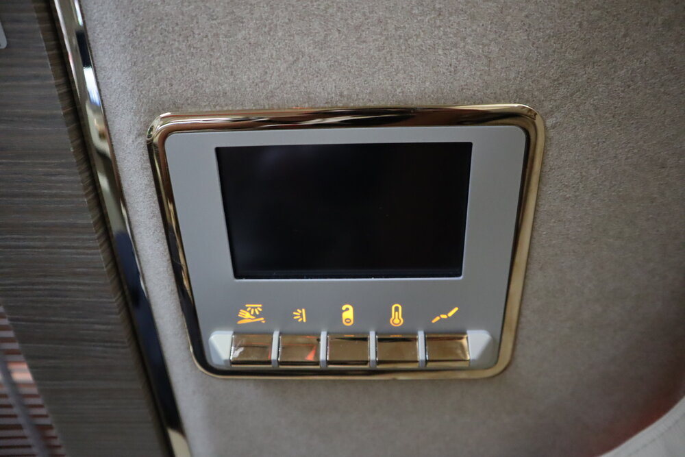 Emirates 777 New First Class – Wall-mounted controls