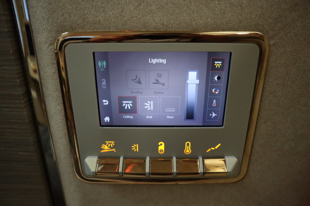 Emirates 777 New First Class – Lighting controls