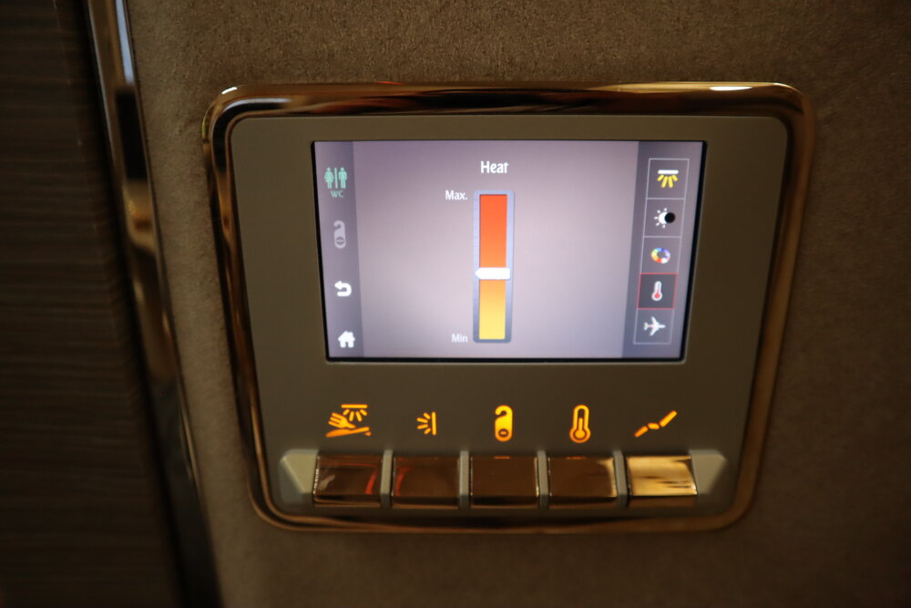 Emirates 777 New First Class – Heat controls