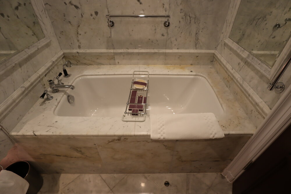 The Ritz-Carlton, Doha – Executive Suite bathtub