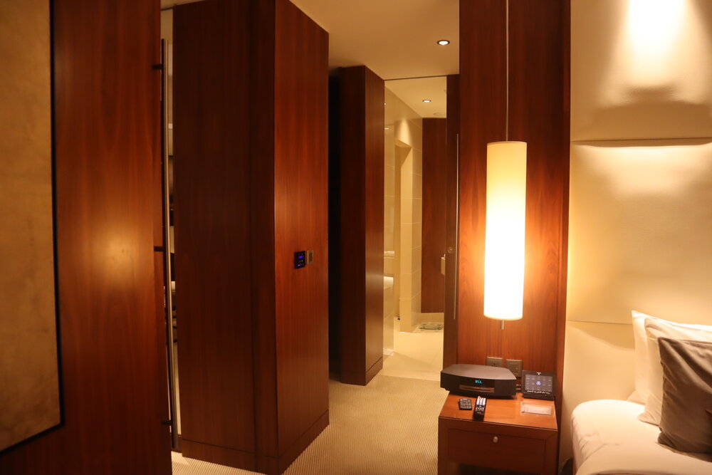 JW Marriott Marquis Dubai – Deluxe Corner Suite walkway