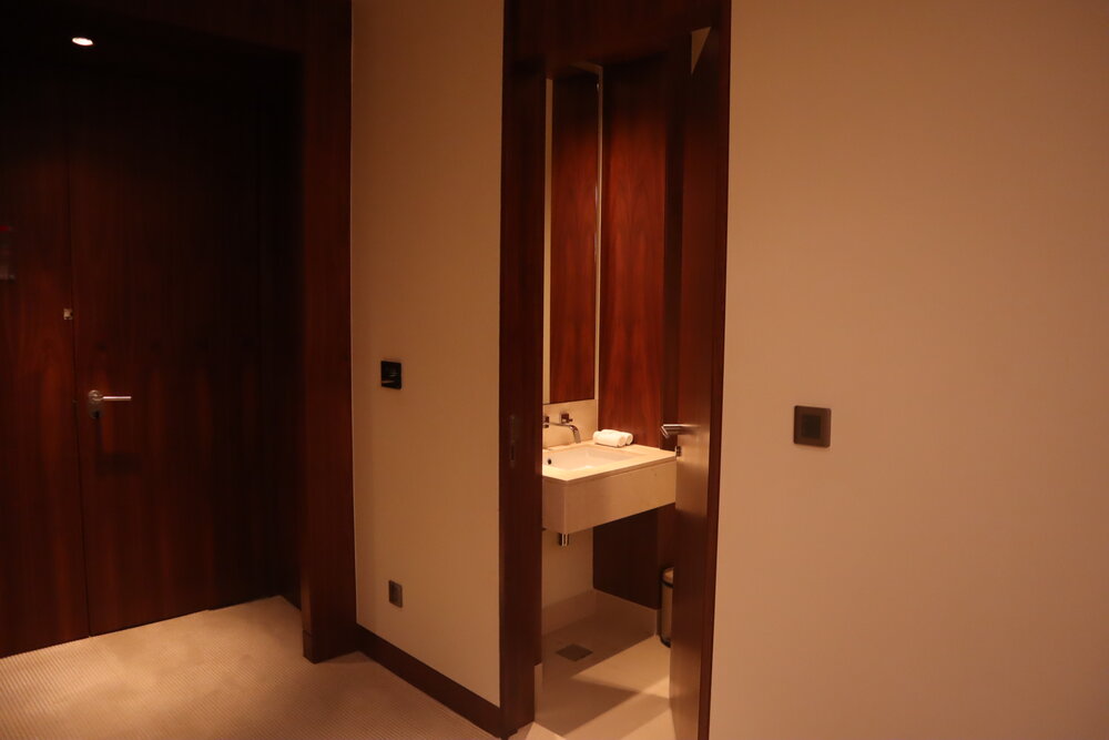 JW Marriott Marquis Dubai – Deluxe Corner Suite half-bath