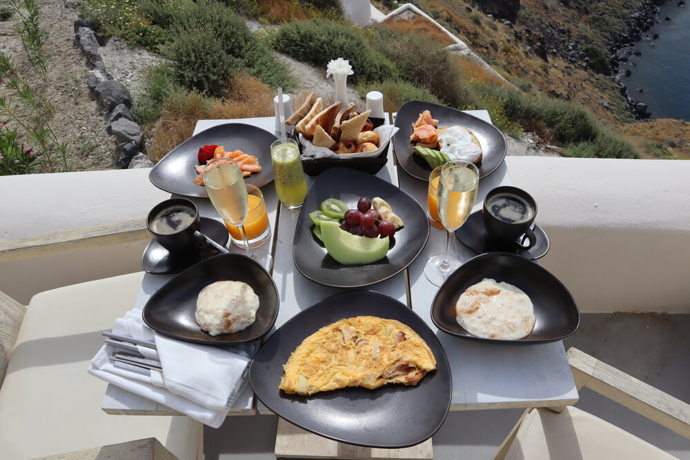 Mystique Santorini – Breakfast on the patio