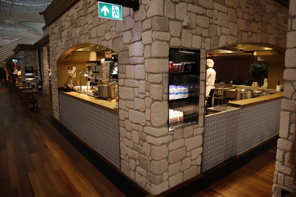 Turkish Airlines Business Lounge Istanbul – Kitchen