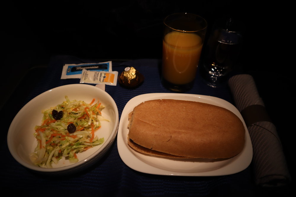 United 737 business class – Light meal