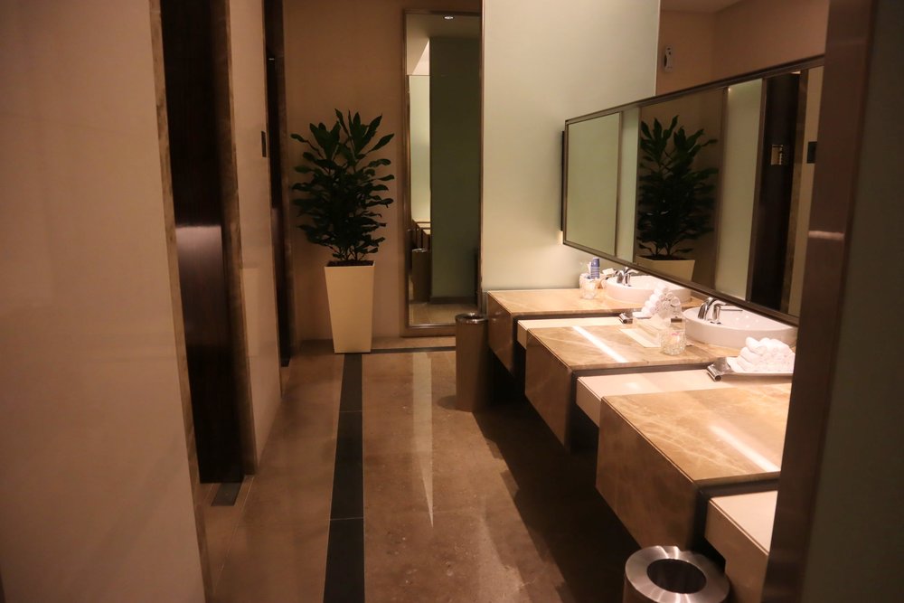 The Private Room by Singapore Airlines – Restroom