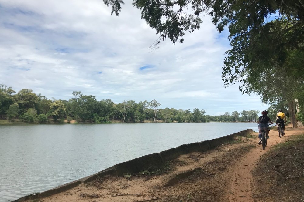 Angkor Wat cycle tour