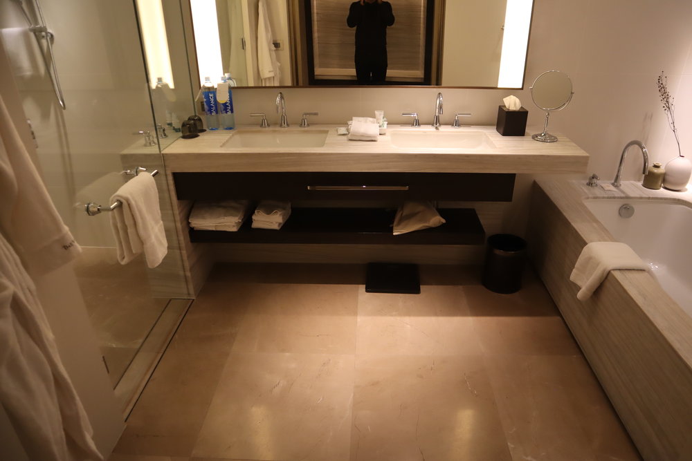 Westin Perth – Westin Suite master bathroom