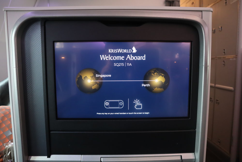 Singapore Airlines 787-10 business class – Entertainment screen