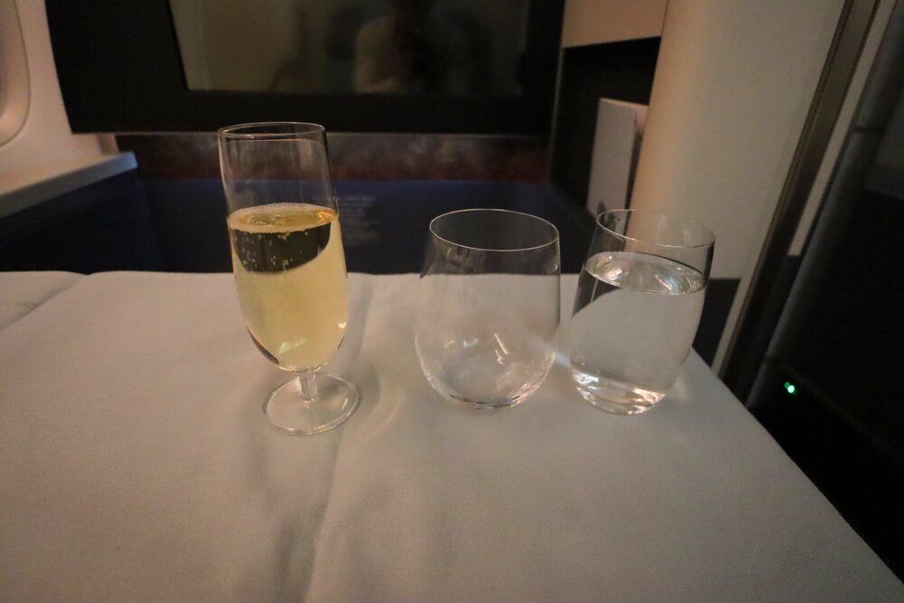 Korean Air 747 First Class – Champagne