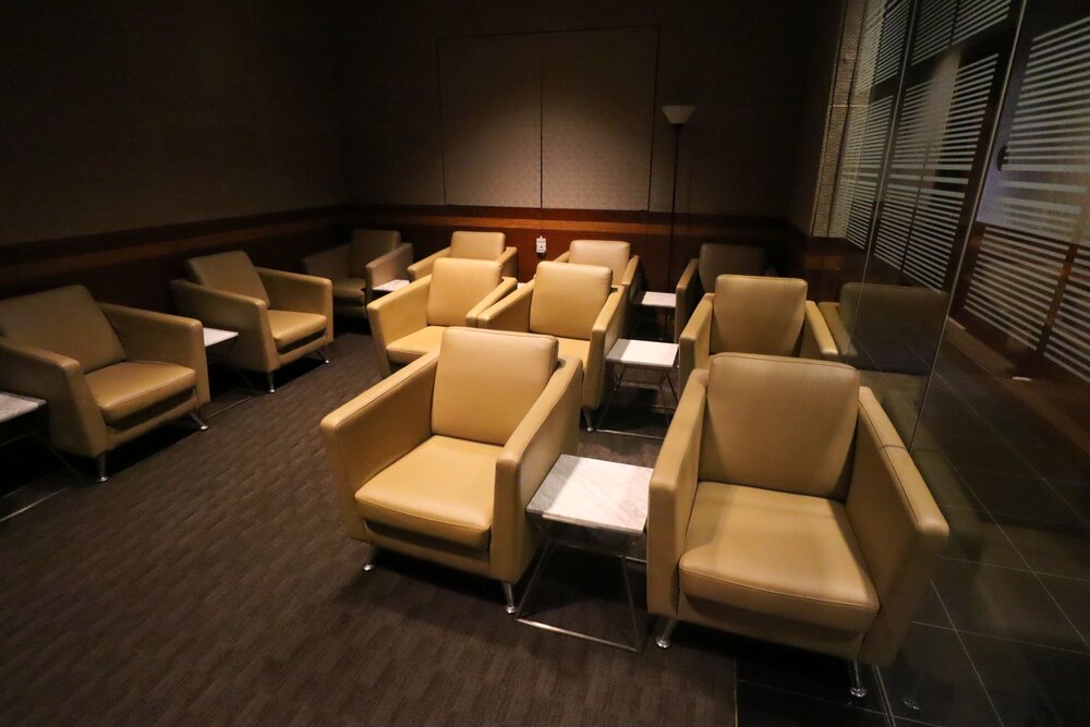 Korean Air First Class Lounge New York JFK – TV room