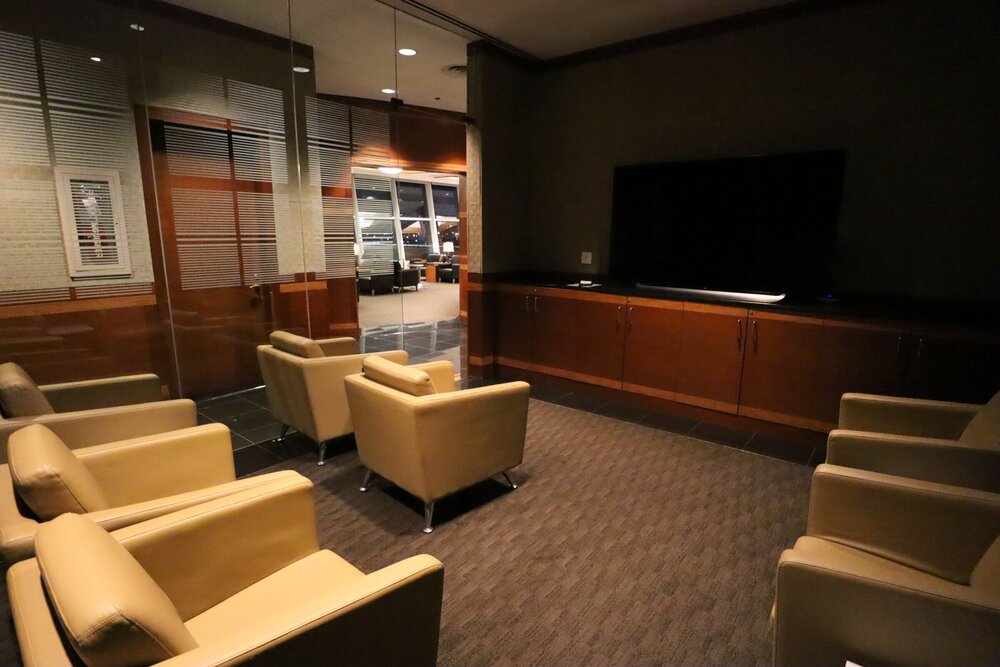 Korean Air First Class Lounge New York JFK – TV room