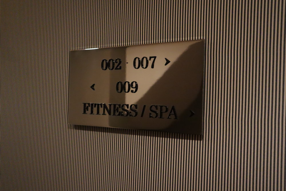 Hôtel de Berri Paris – Suite 009 sign