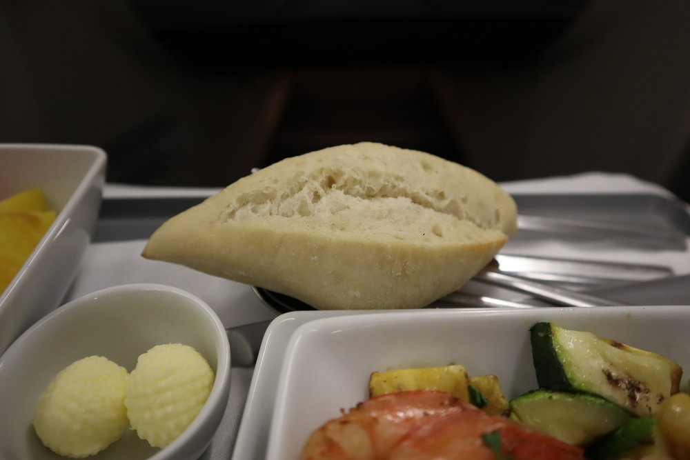 TAP Air Portugal business class – Bread roll