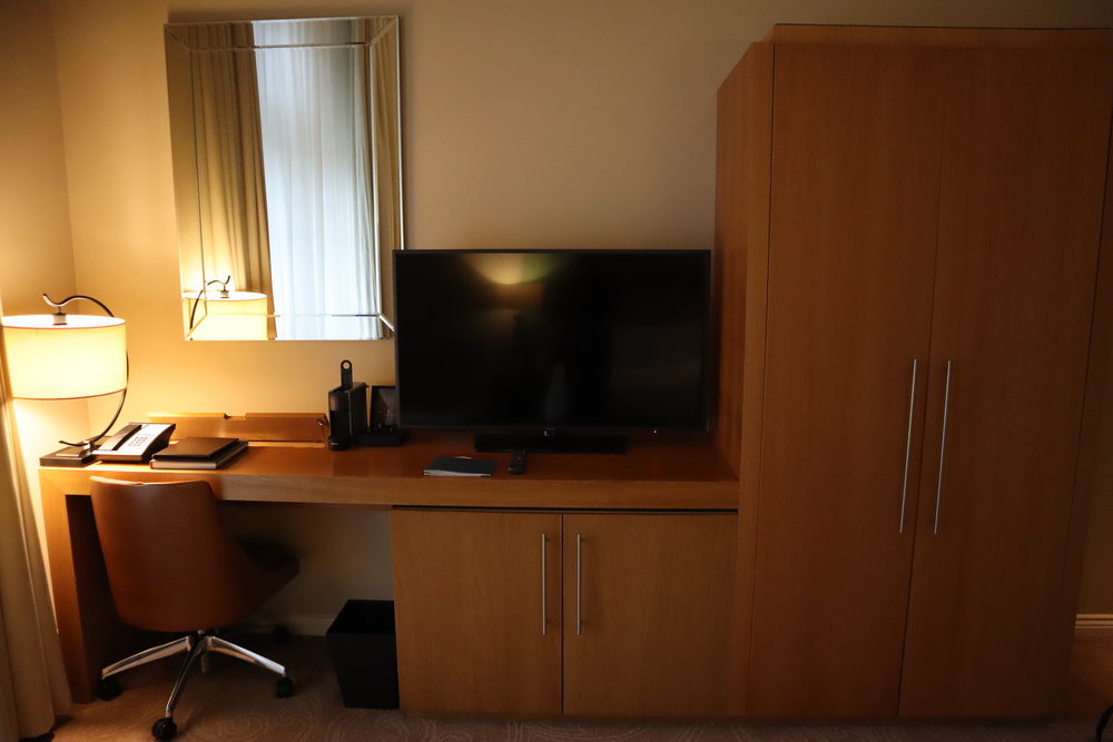 St. Pancras Renaissance Hotel London – Desk and cabinets