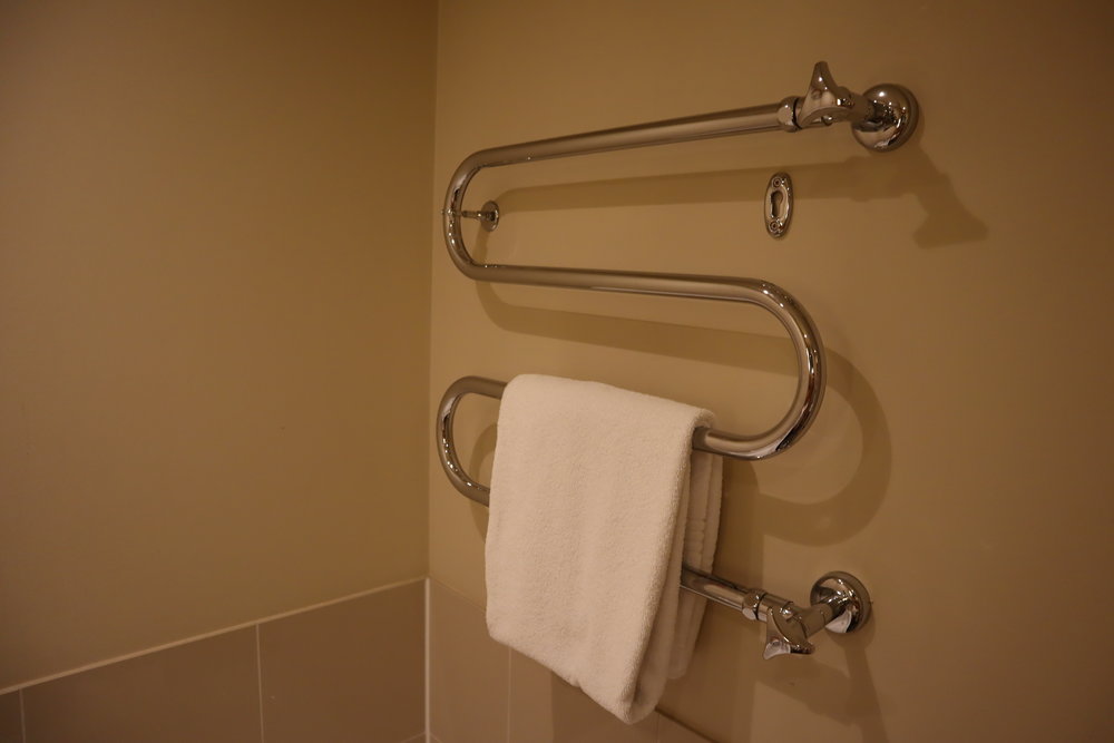 Le Méridien Munich – Heated towel rack