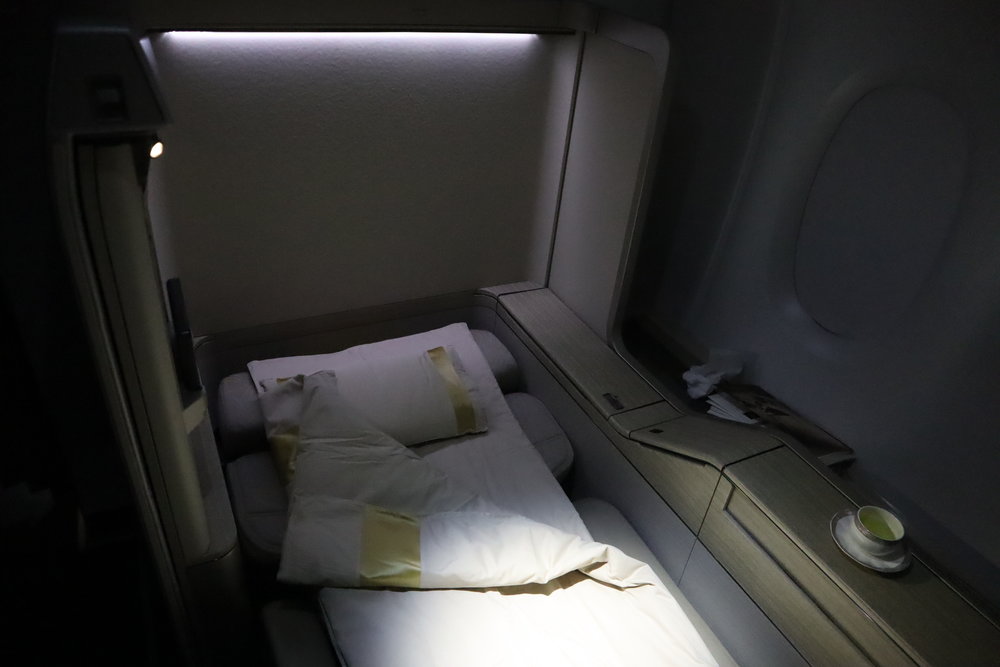 Asiana Airlines First Class – Lie-flat bed