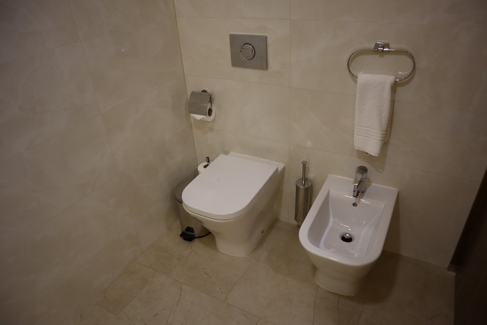 Novosibirsk Marriott Hotel – Toilet and bidet