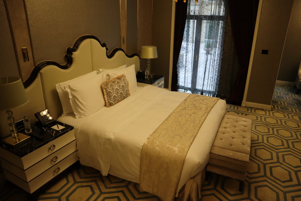 St. Regis Moscow Nikolskaya – St. Regis Suite bedroom