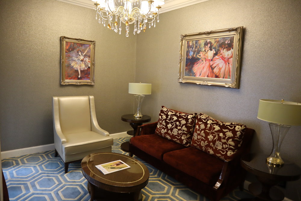 St. Regis Moscow Nikolskaya – St. Regis Suite sitting area