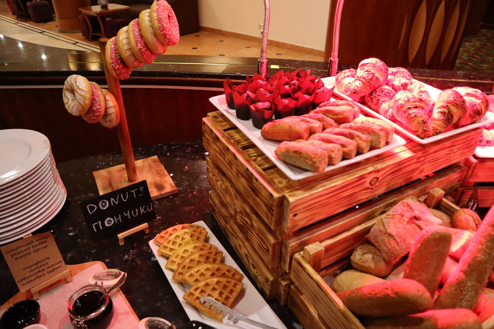 Renaissance St. Petersburg Baltic Hotel – Pastries