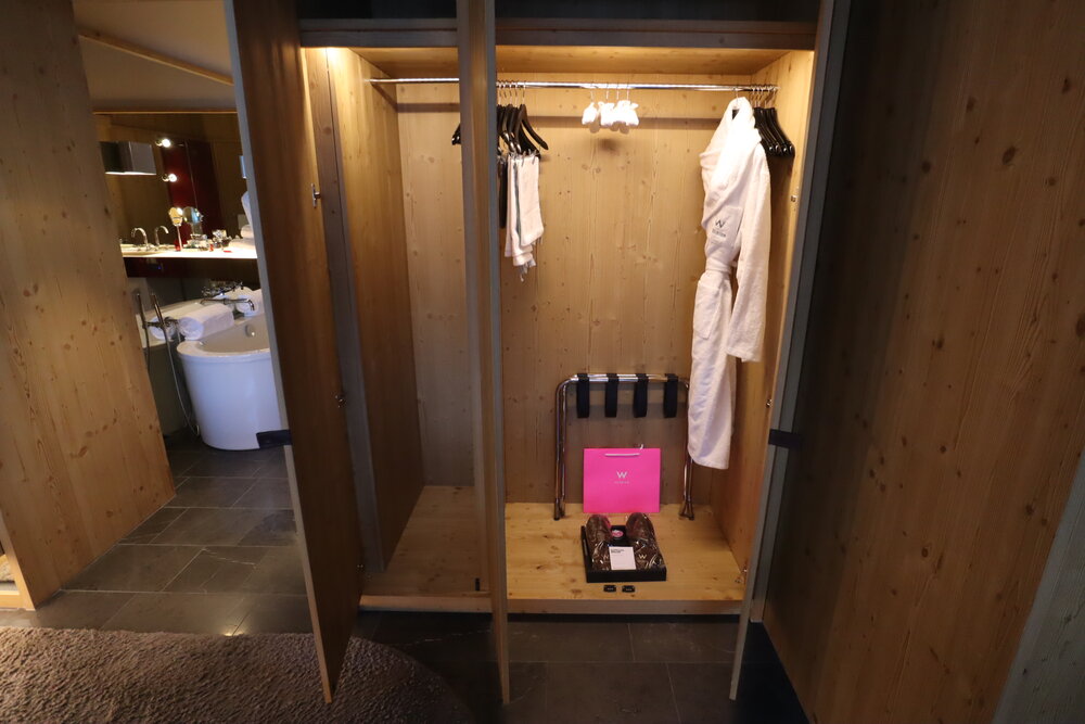 W Verbier – Sublime Suite closet