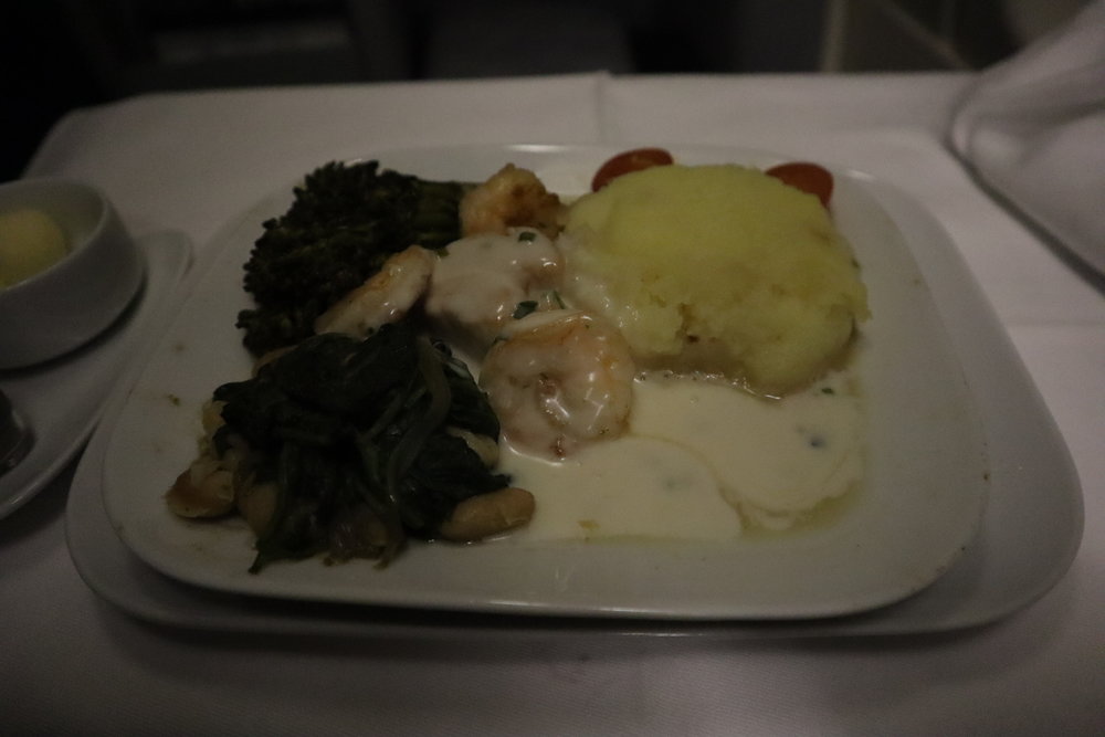 Lufthansa 747-400 business class – Seared shrimp and scallop with whipped potatoes