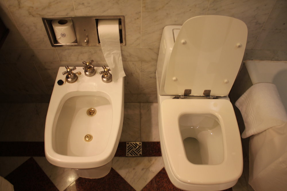 Sheraton Buenos Aires – Bidet and toilet