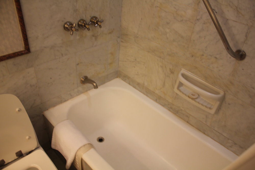 Sheraton Buenos Aires – Bathtub and shower