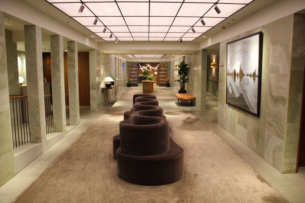 The Pier First Class Lounge by Cathay Pacific – Hallway