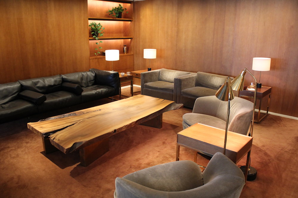 The Pier First Class Lounge by Cathay Pacific – The Library